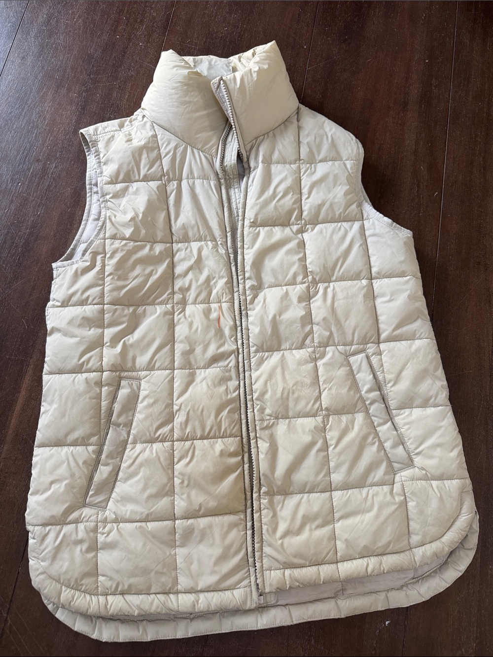 GAP Women's Cream Quilted Puffer Vest